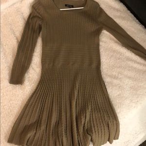 Army green dress size M